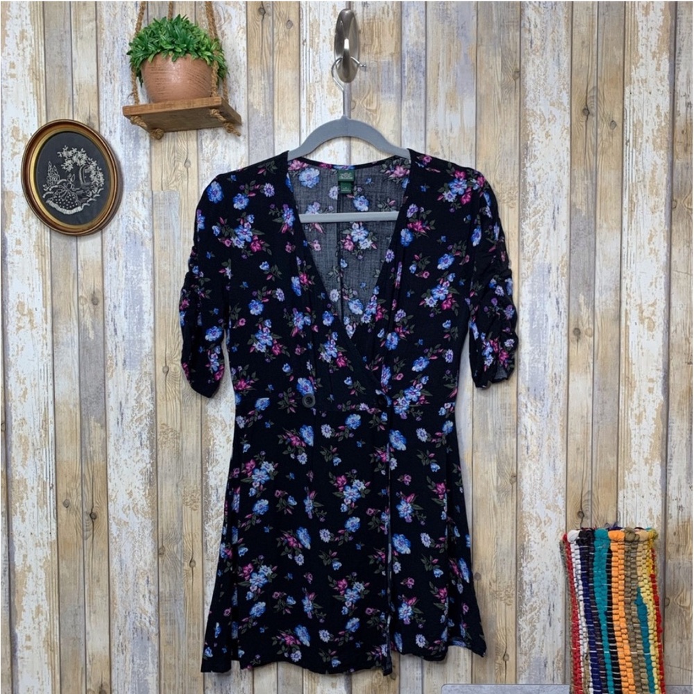 🌸3/$25 Wild Fable Blue and Pink Floral Cottagecore Wrap  Mini Dress, Size M